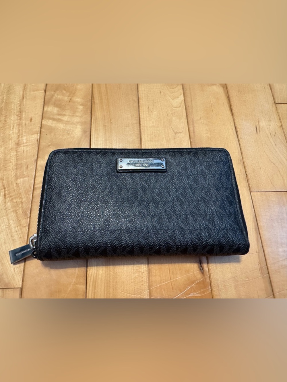Michael Kors Black Logo-Print Zip Wallet